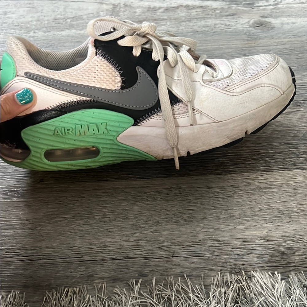 Nike Air Max Sneakers in White and Green